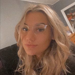 Meet your Posher, Tori